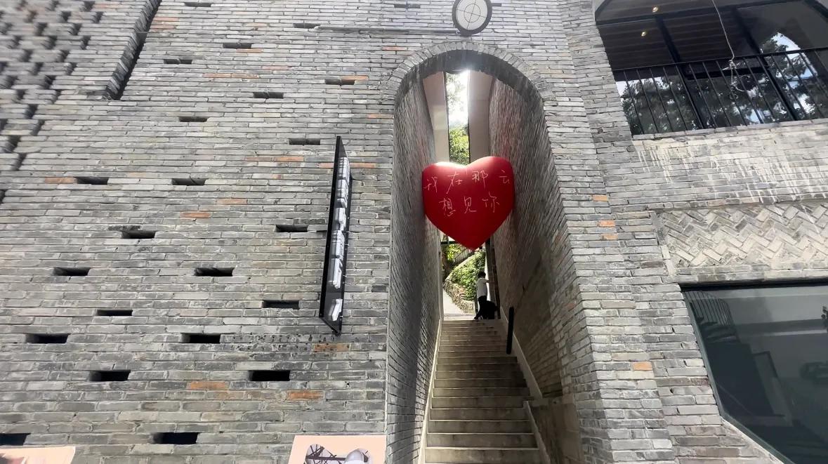 真实的希腊圣托里尼岛,圣托里尼天空之城