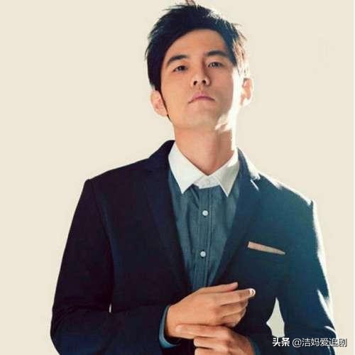 周杰伦霸榜年度最热歌曲20年,2021年最火歌曲50首完整版周杰伦