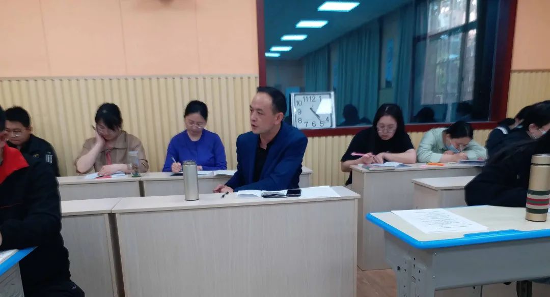 异彩纷呈共争妍——*安泰**英雄山双语学校语文学科组教研活动