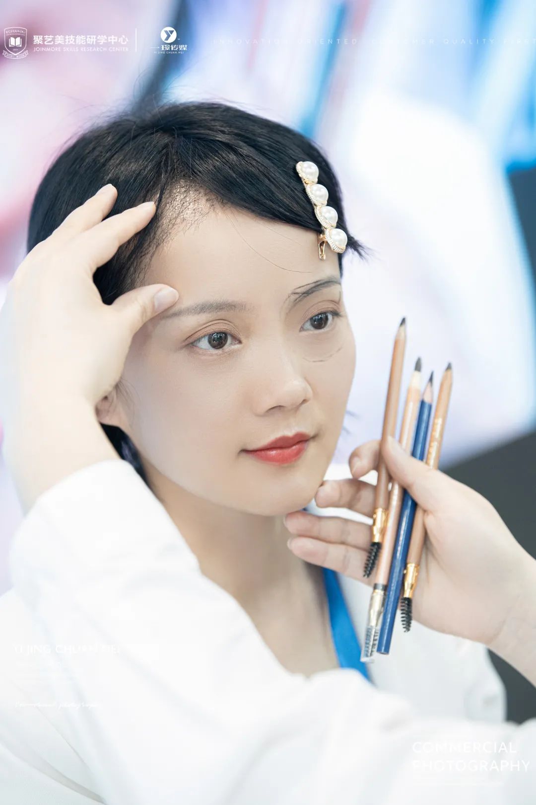 眉形纹的不对称怎么办,眉形不对称怎么纹眉