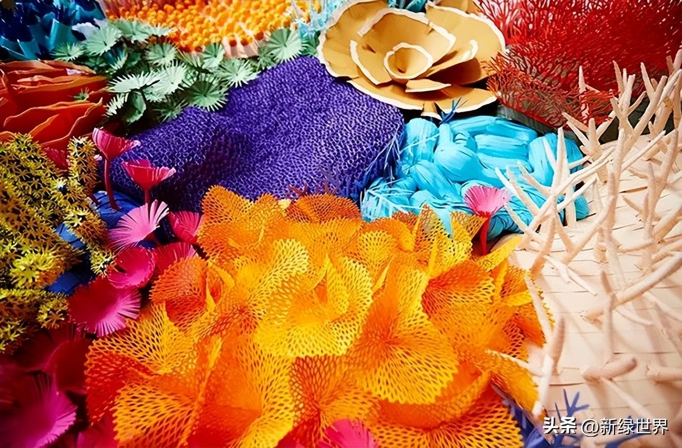 纸艺作品绘画,千变万化的纸艺术作品