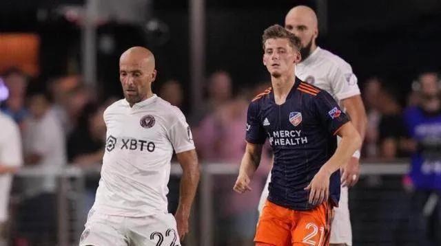 盘点足坛十大冲突名场面,现役足坛中的亲兄弟