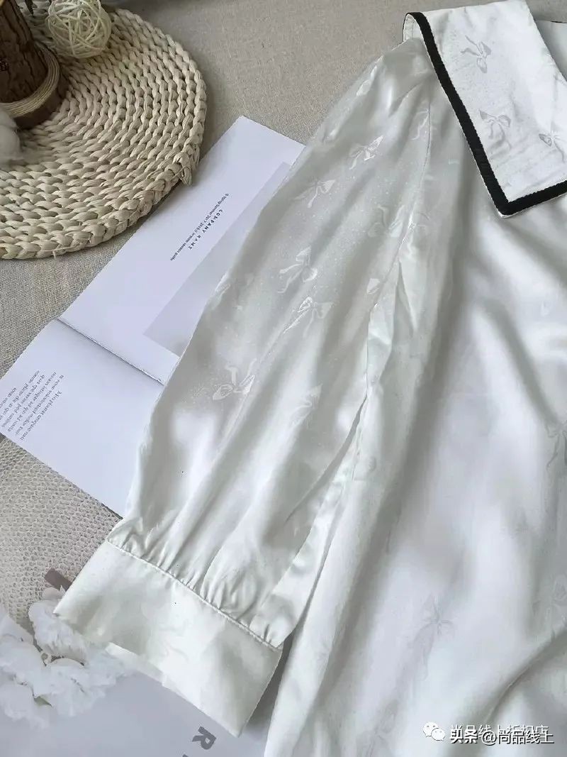 梨形身材喇叭裤不拉链,梨形身材微喇叭裤适合吗