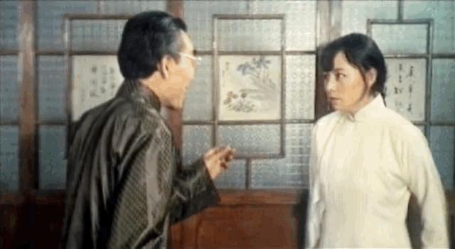 《月牙儿》：母女俩先后沦为娼妓，穷过一次才知，人会多卑微