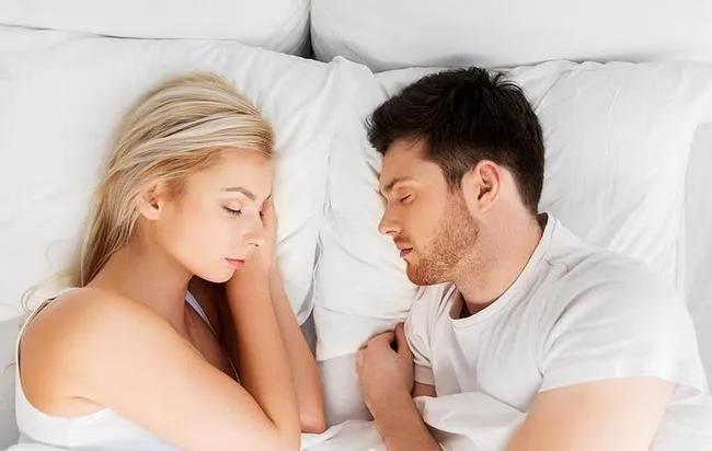 梦见和异性做什么表示有缘分,梦见和异性关系好是什么意思