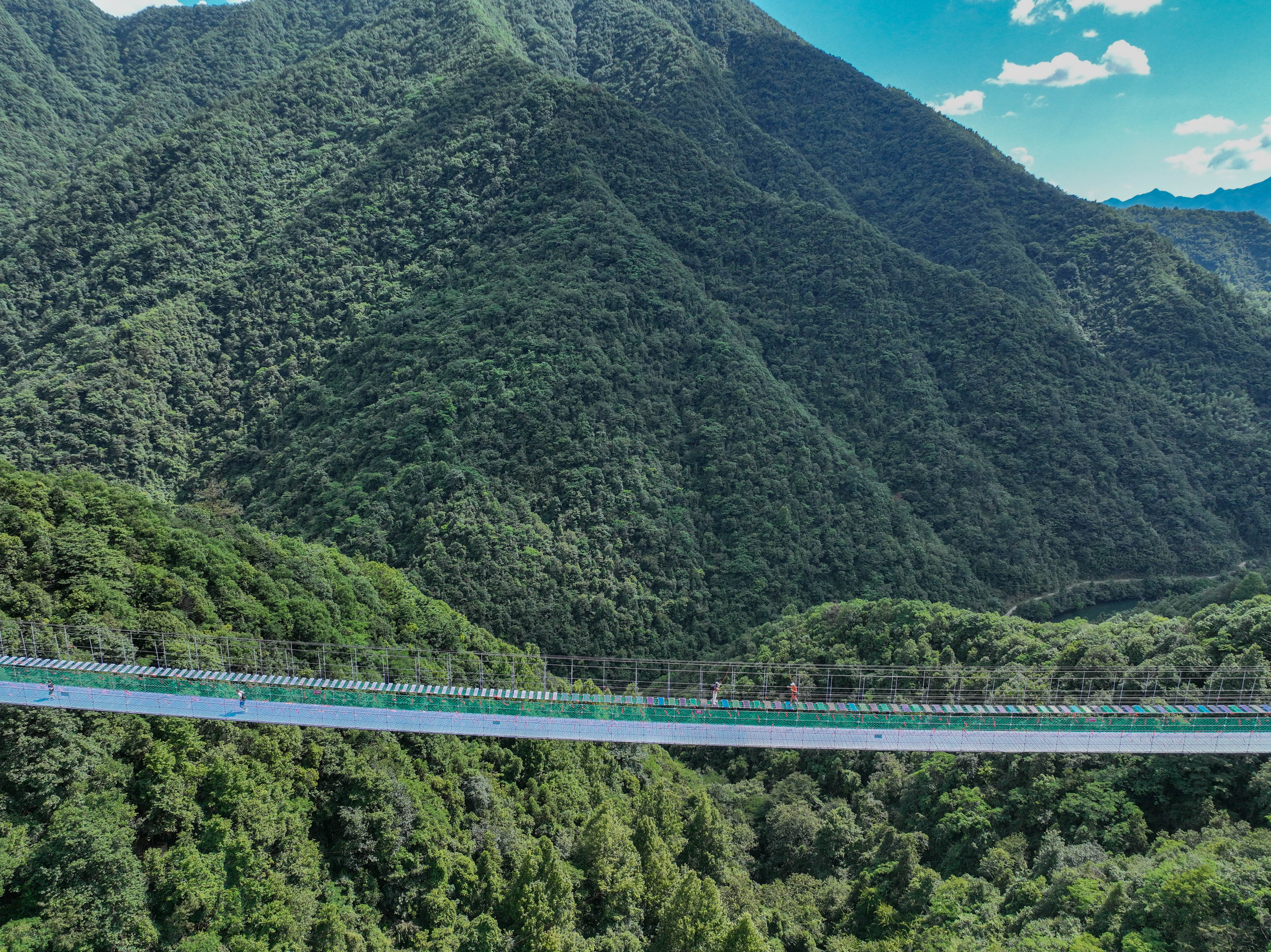 夏天出游拒绝躺平，来杭州这个地方过舒爽凉夏，冲鸭！