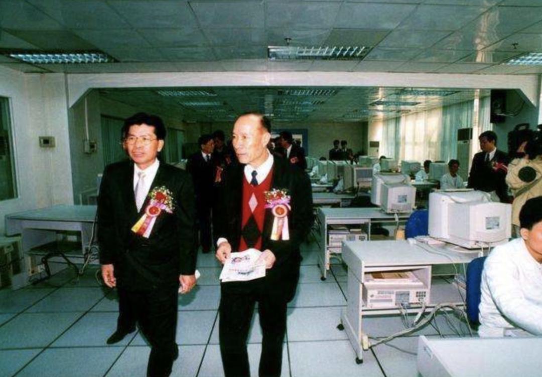 美的老板何享健现状,美的公司老板何享健多少岁