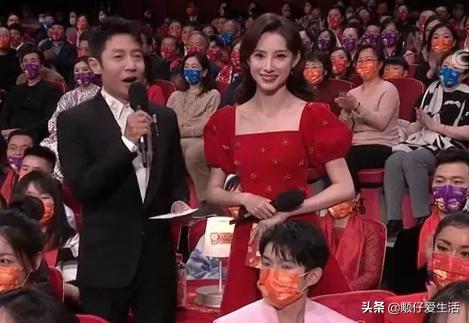 马凡舒参加主持人大赛时的视频,马凡舒十八岁比赛