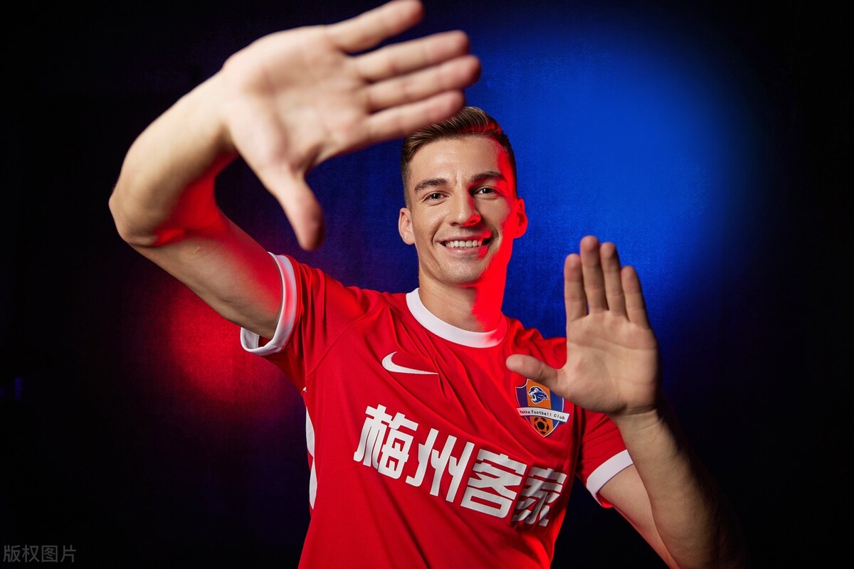 梅州客家足球俱乐部写真,梅州客家队海报