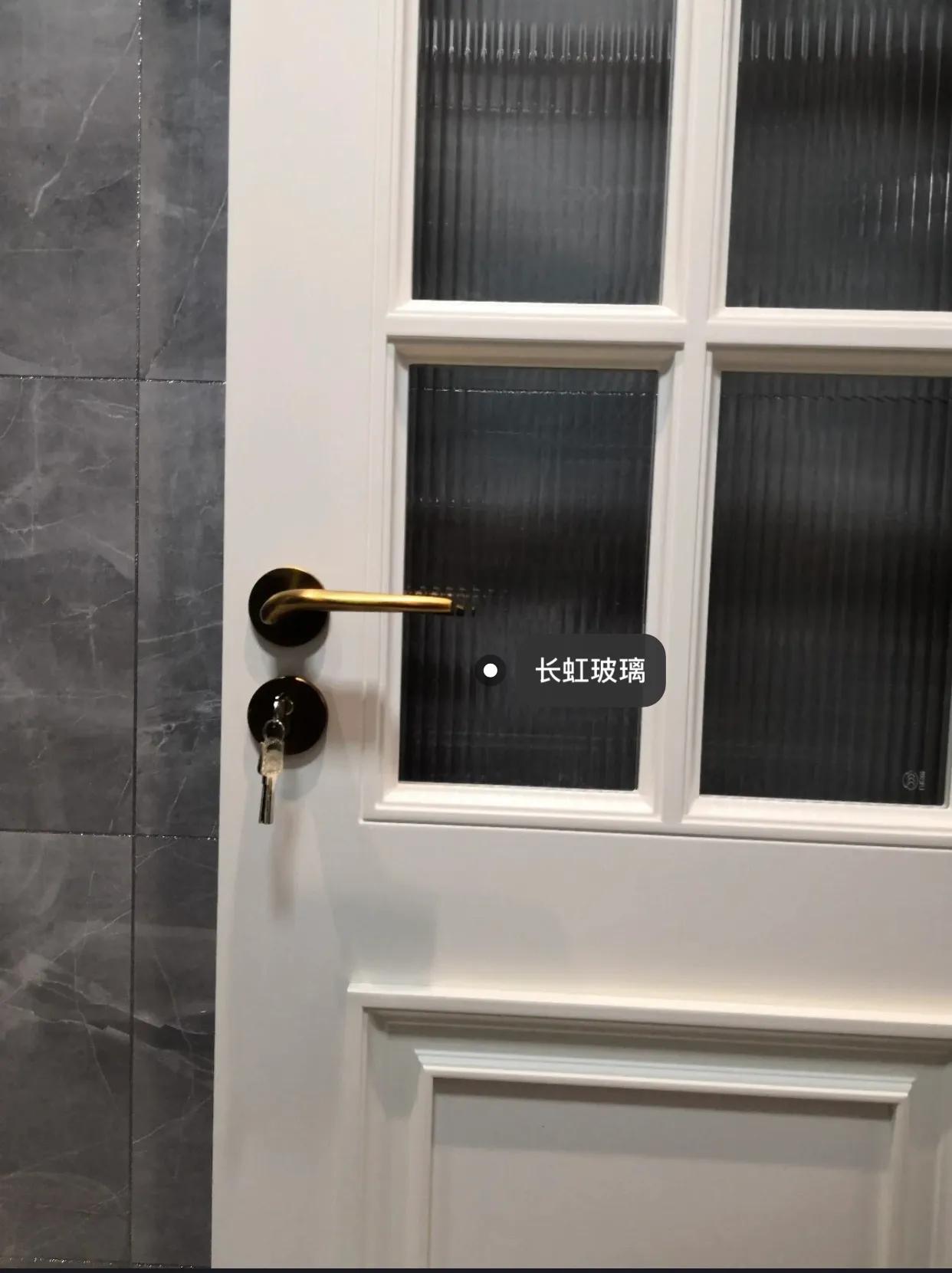 客卫门用实木门还是玻璃门,卫生间门是实木门还是铝合金门好