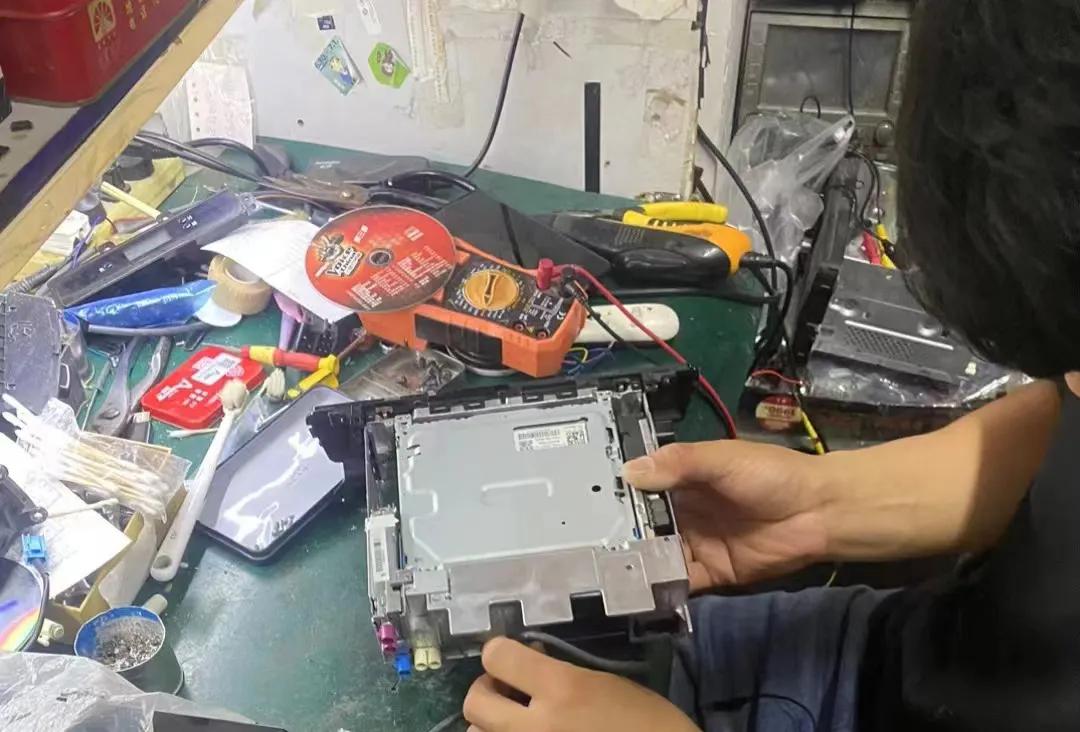 汽车导航屏幕修理,汽车导航大屏音响维修