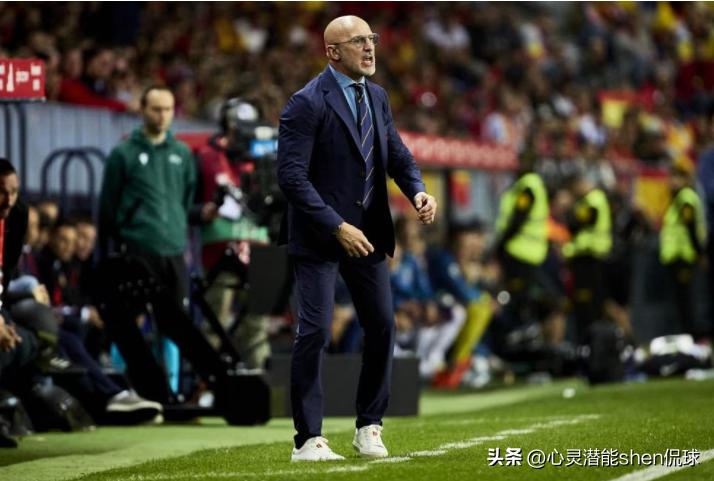 足球世界杯2-3逆转,足球世界杯2比2