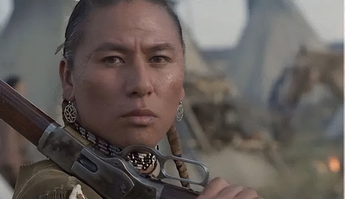 成立*教邪**,打造“后宫”:美国知名男演员,终于被捕了