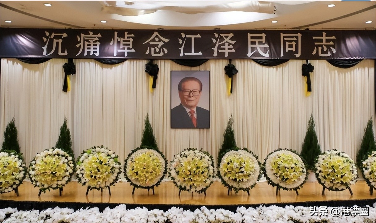 近万香港人排队悼念江爷爷！这一幕感动全国