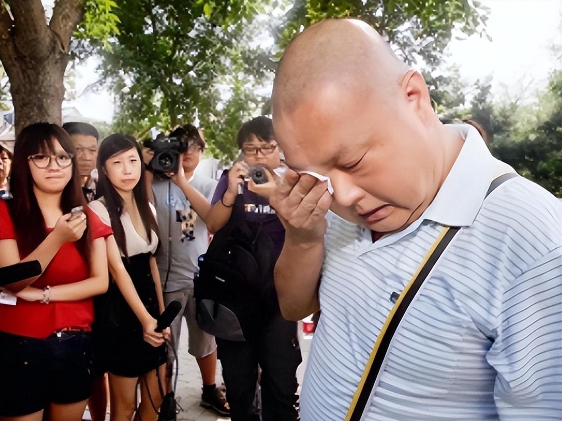 医院假章诈骗,男子刻萝卜章诈骗300亿