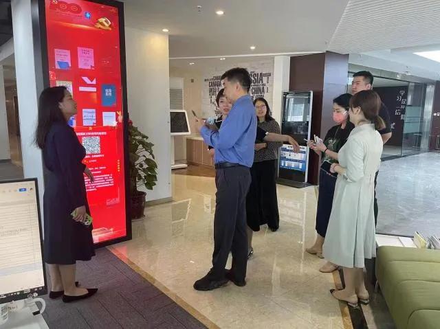 学院领导莅临企业走访调研,学院领导到马克思主义学院调研