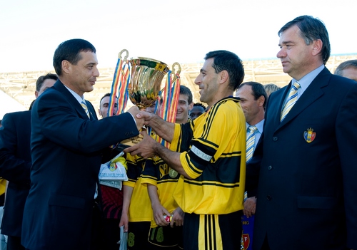 谢里夫上赛季欧冠战绩,谢里夫哪个赛季进的欧冠