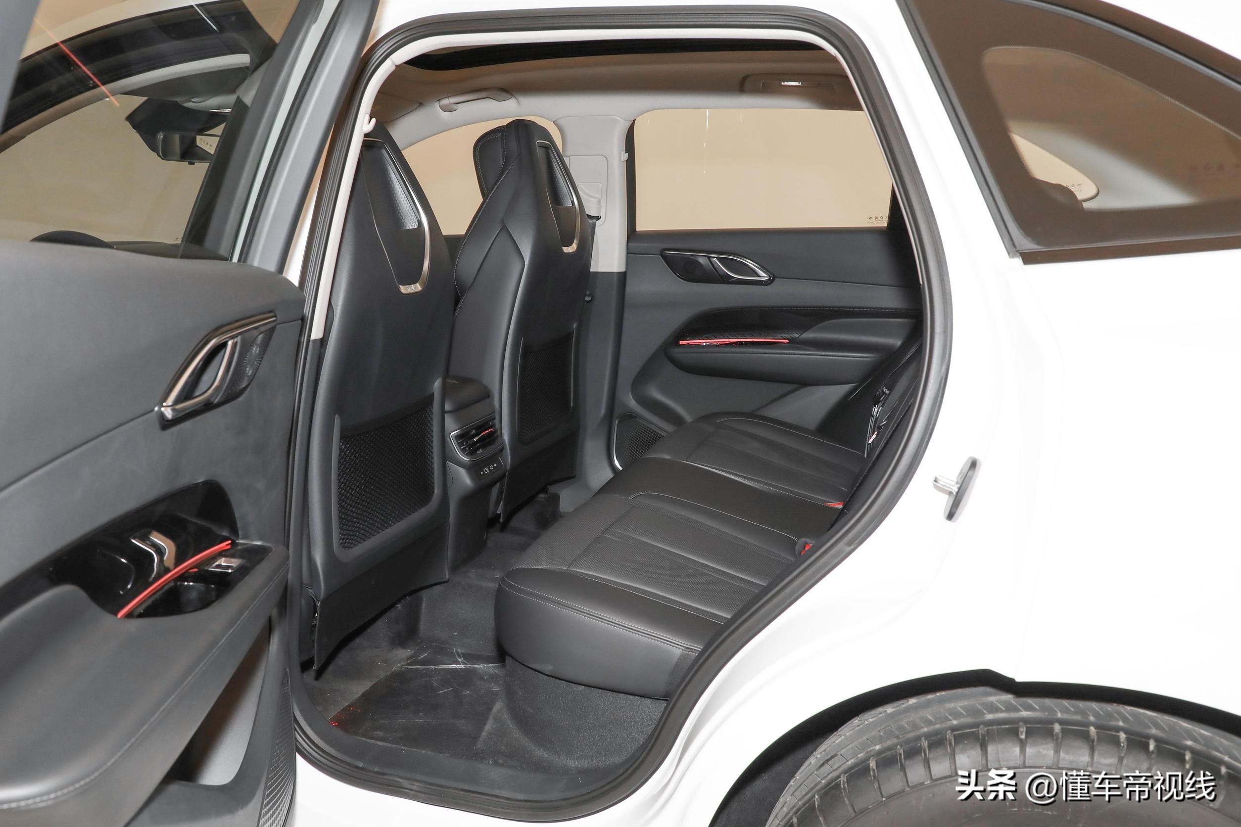 新款红旗hs3即将上市,红旗hs3有几种颜色外观