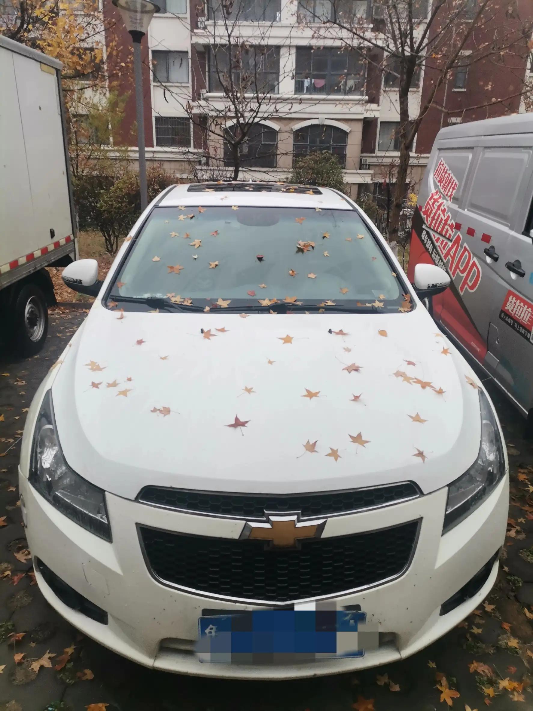 12年雪佛兰科鲁兹使用手册,12年雪佛兰科鲁兹银灰色