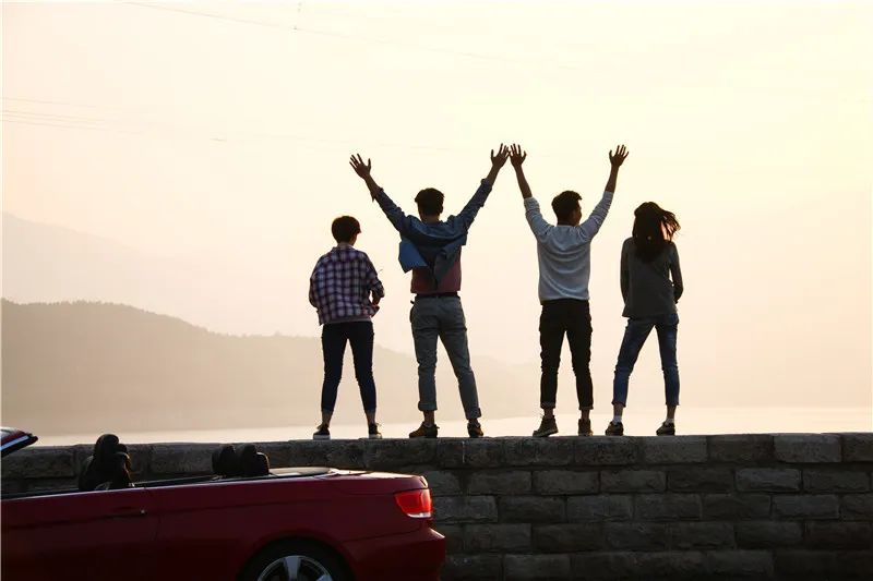 家长群乱象如何解决,家长群频频引发争议该不该组建