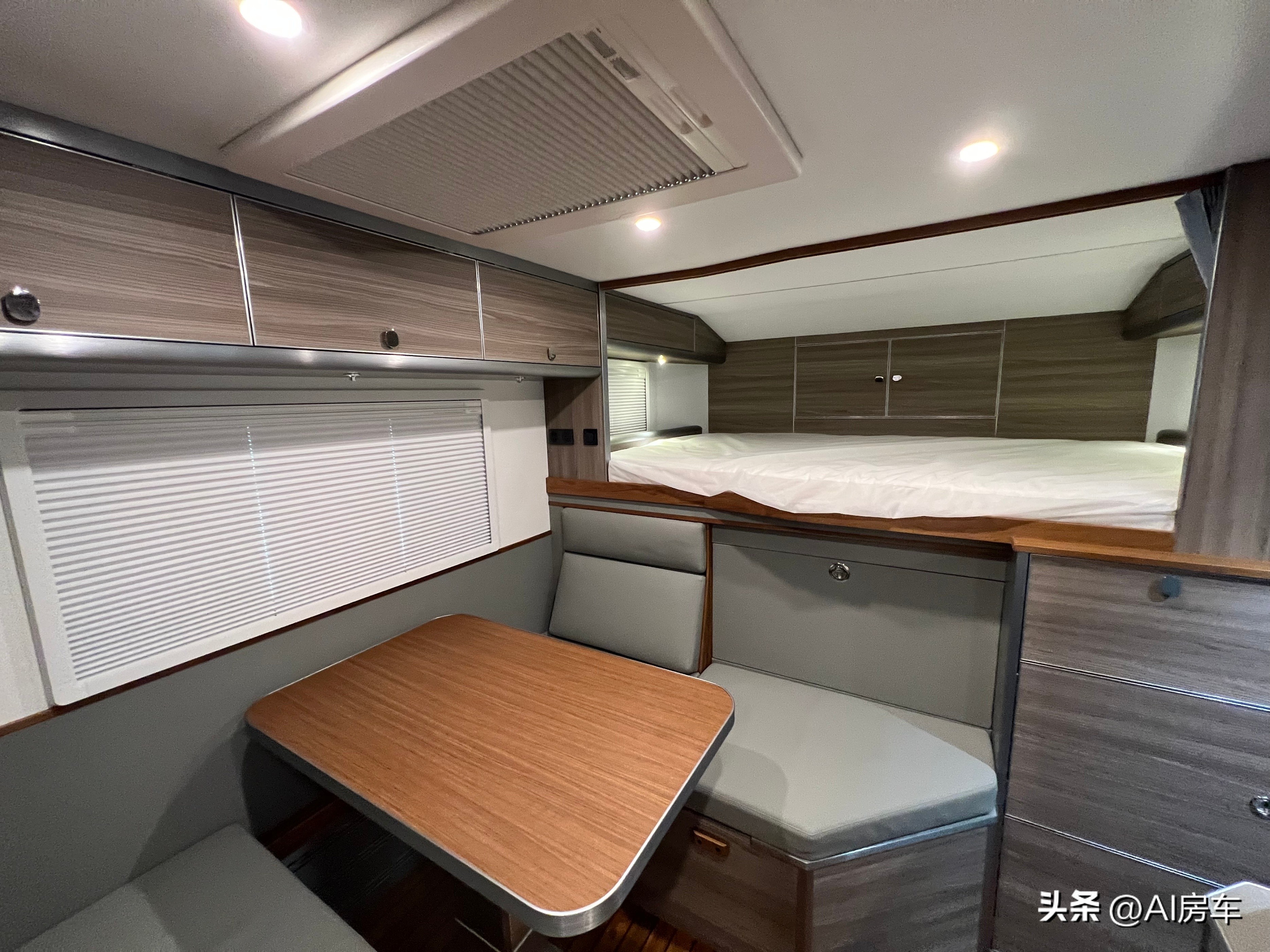 非常少见的阿莫迪罗福特f550房车,f550锐行者越野房车户外旅游视频