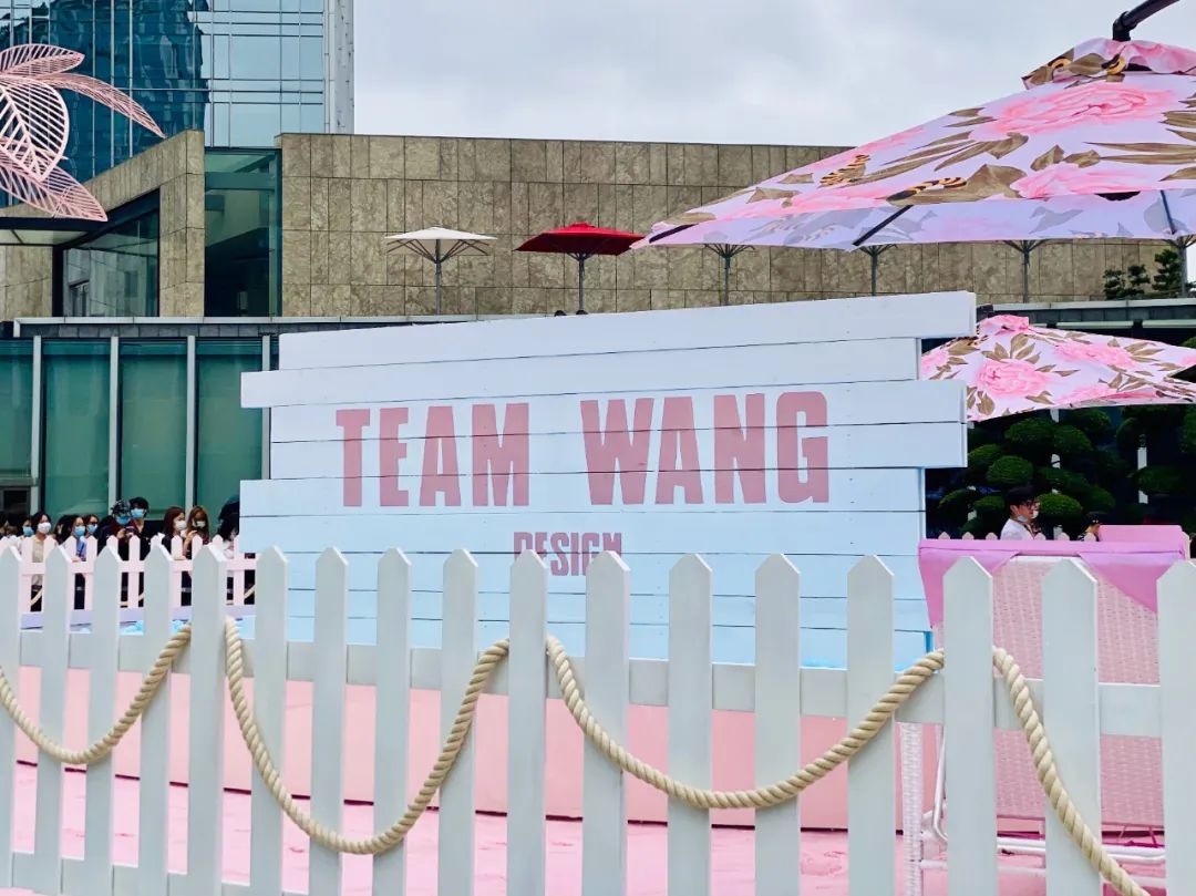 同样是快闪店，看燕京啤酒、PUMA、唐老鸭5大品牌如何玩出新高度