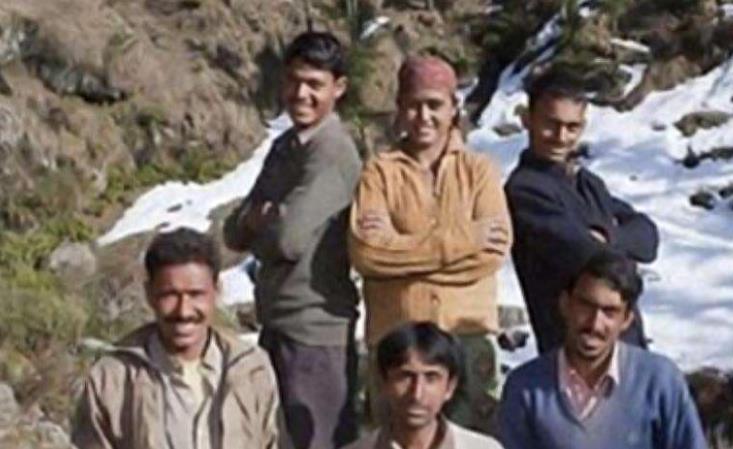 五兄弟娶了一个老婆,五胞胎兄弟娶5胞胎姐妹现在近况