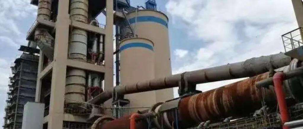 水泥粉煤灰装车输送机,小型带罐散装水泥装车机