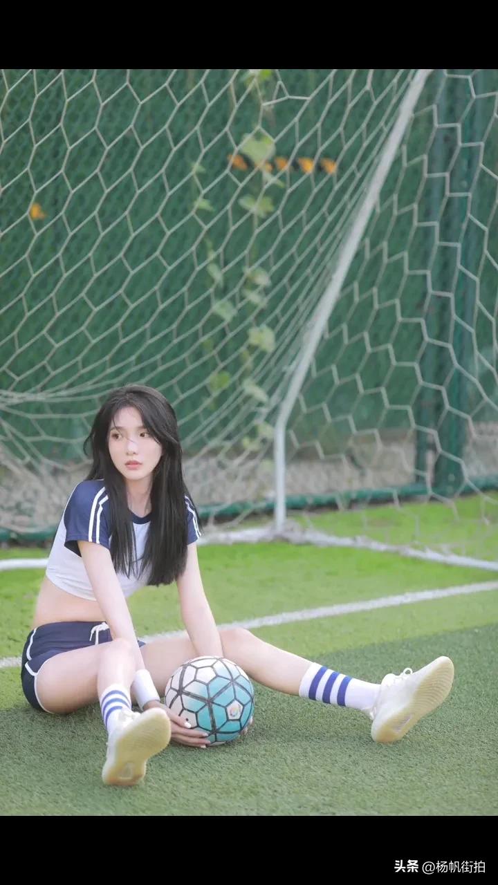 卡塔尔世界杯足球美女图片,卡塔尔多哈街拍美女