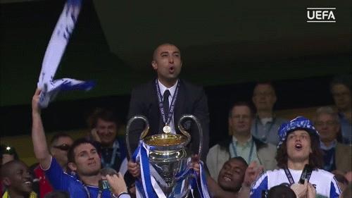 穆里尼奥与纽卡斯尔联签约,穆里尼奥接手蓝军第一战