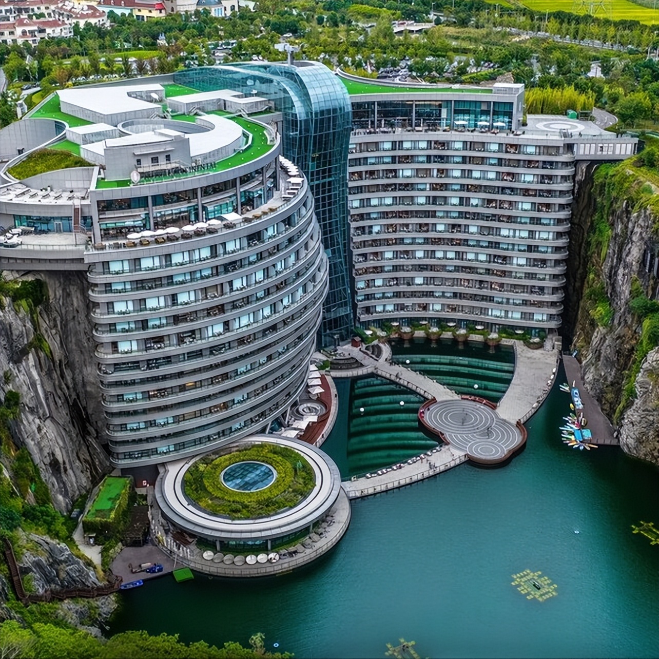 中国现在十大房地产公司,2022年各大房地产公司现状