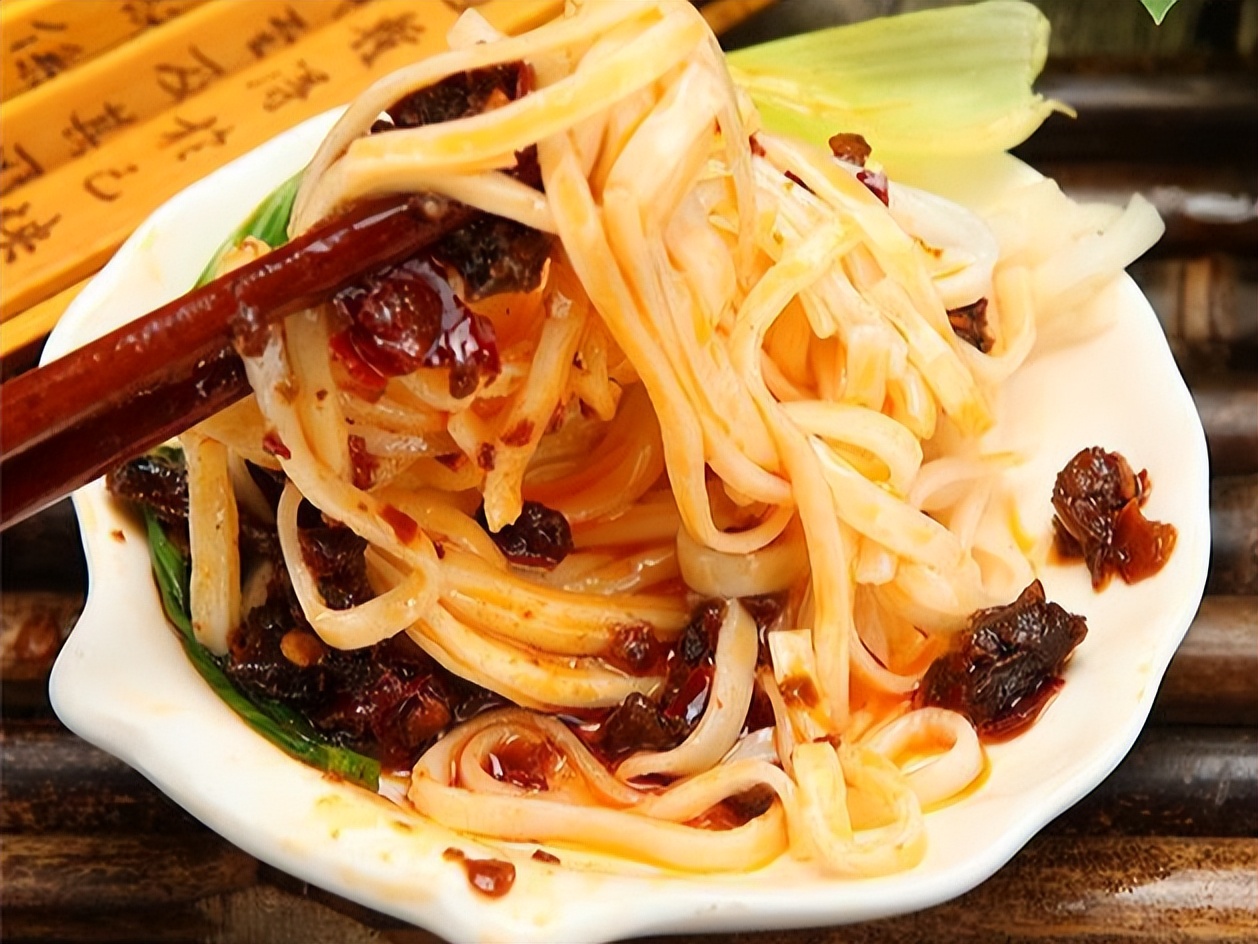 家庭版自制香菇酱的做法,家庭版自制香菇酱教程