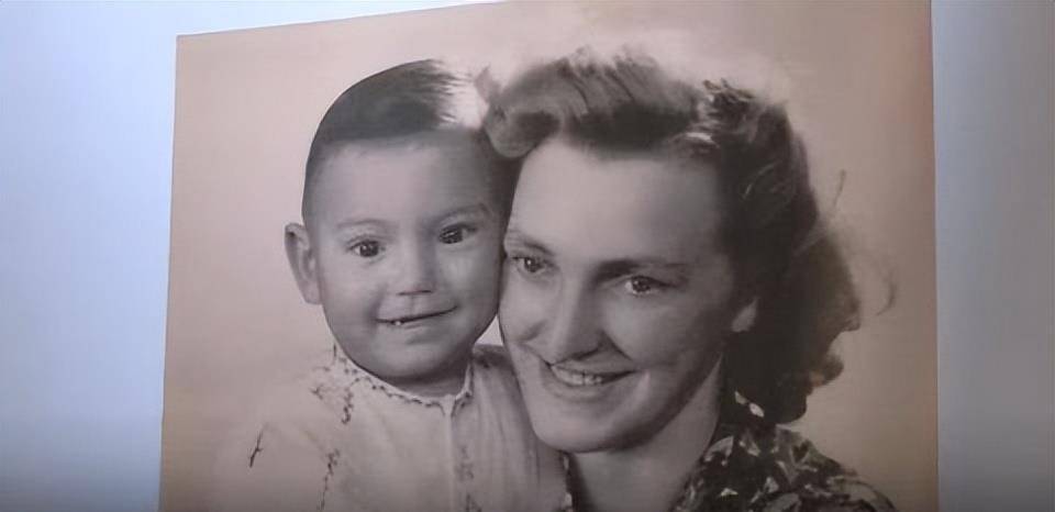 荷兰78岁老人杰克寻亲完整版,荷兰老人跨国寻亲亲人痛哭