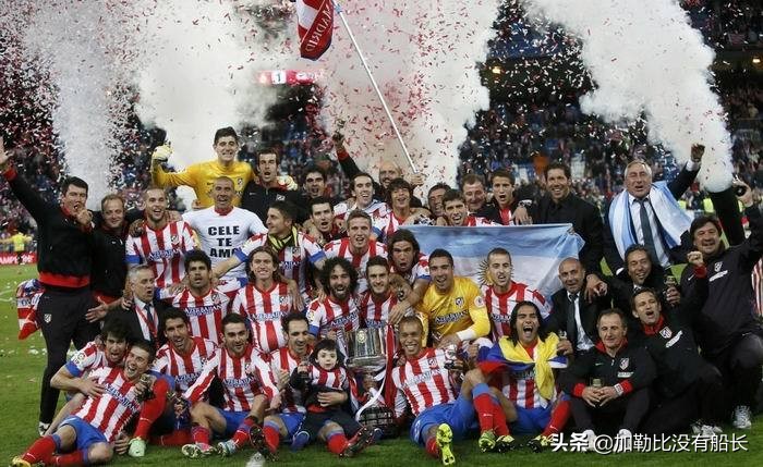 穆里尼奥切尔西激情庆祝,穆里尼奥2004年波尔图激情庆祝