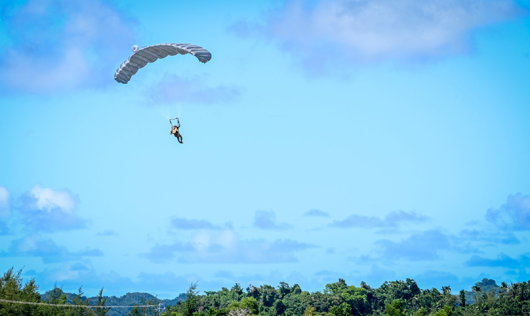 雷电a10攻击机在航母起飞,a-10雷电战斗机二战