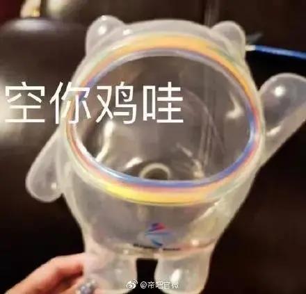 频繁长口腔溃疡跟养猫有关系吗,猫长口腔溃疡症状