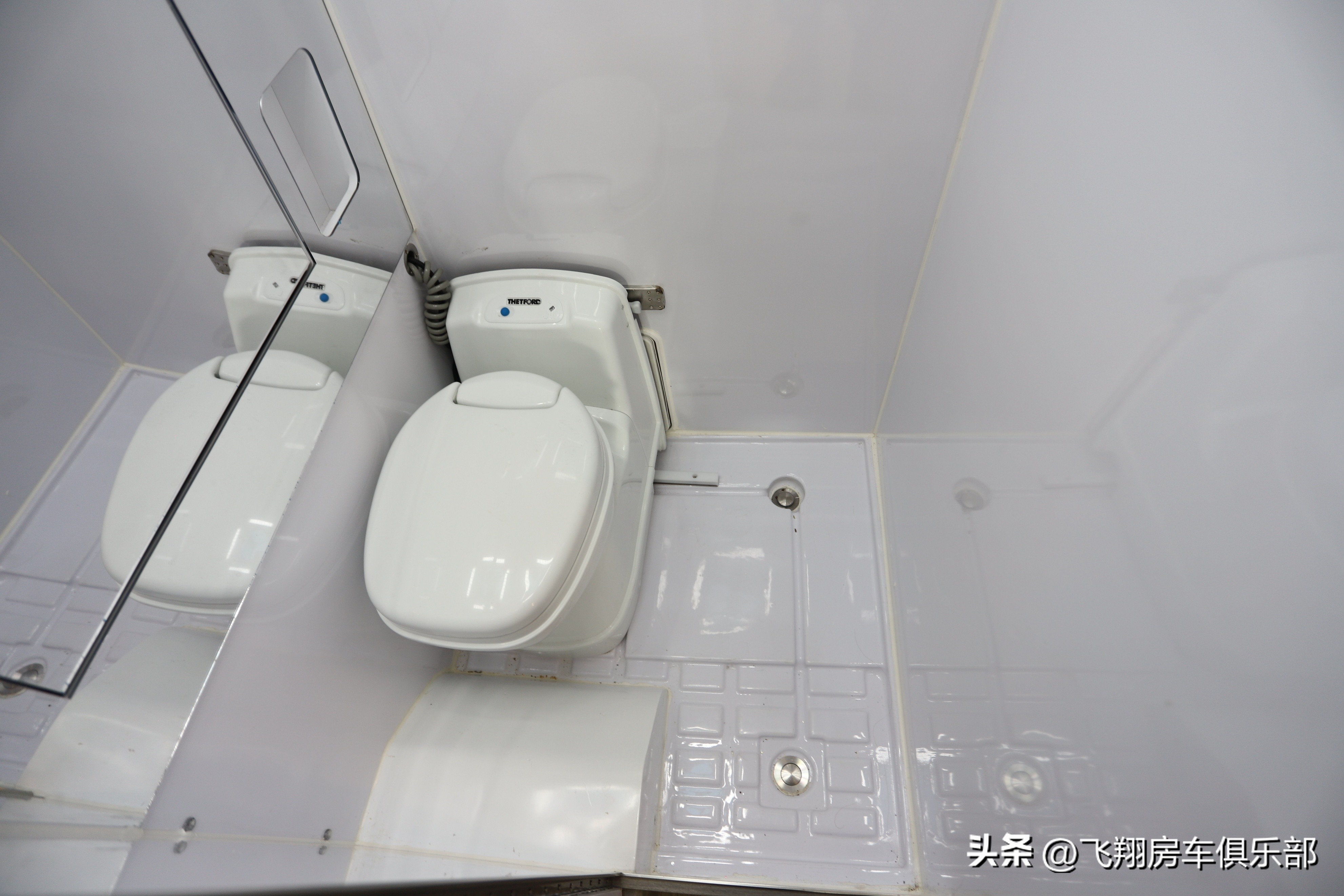 多功能厅折叠隔断可移动,多功能厅折叠隔墙可隐藏