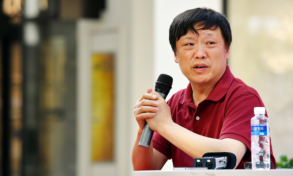 胡锡进称不卖就割不了我韭菜,胡锡进宣布正式进入股市