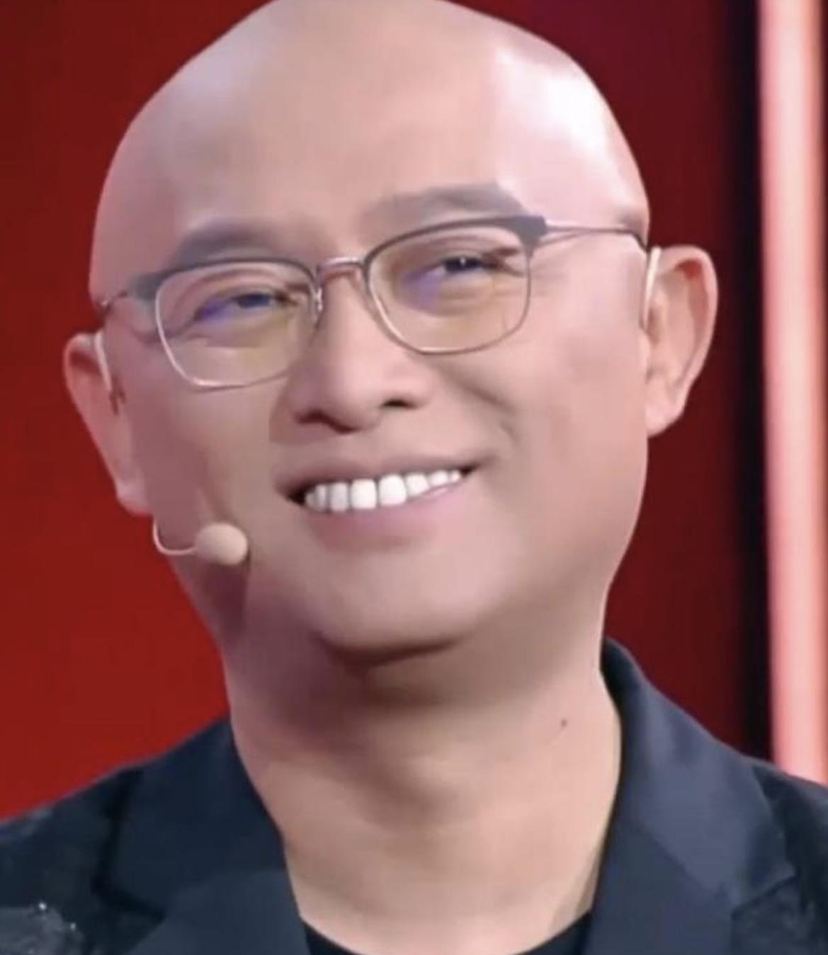 明星做烤瓷牙变凸嘴,明星烤瓷牙凸嘴