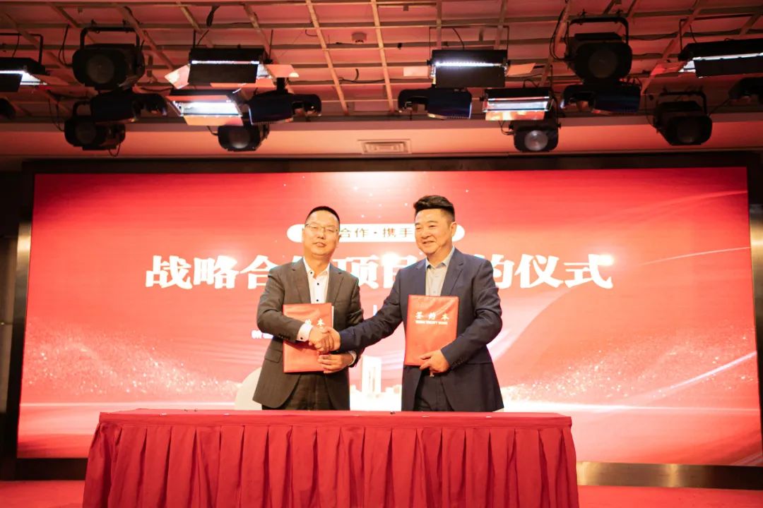 鍗冨煄鑱斿姩涓囧簵鐭╅樀鍝佺墝,鍗冨煄涓囧簵寮備笟鑱旂洘鎷涘晢鎴愬姛妗堜緥