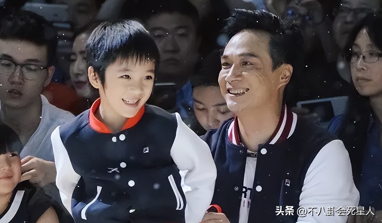 《爸哪》过去9年，萌娃发展各有不同，有运动员，也有钢琴王子