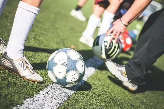 田径和足球谁是第一运动,为什么足球被誉为世界第一运动