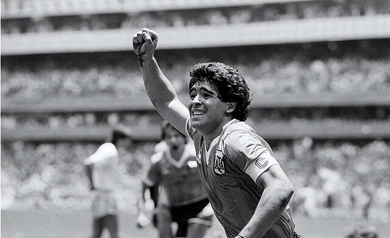 2010年马拉多纳争议,马拉多纳去世有多轰动