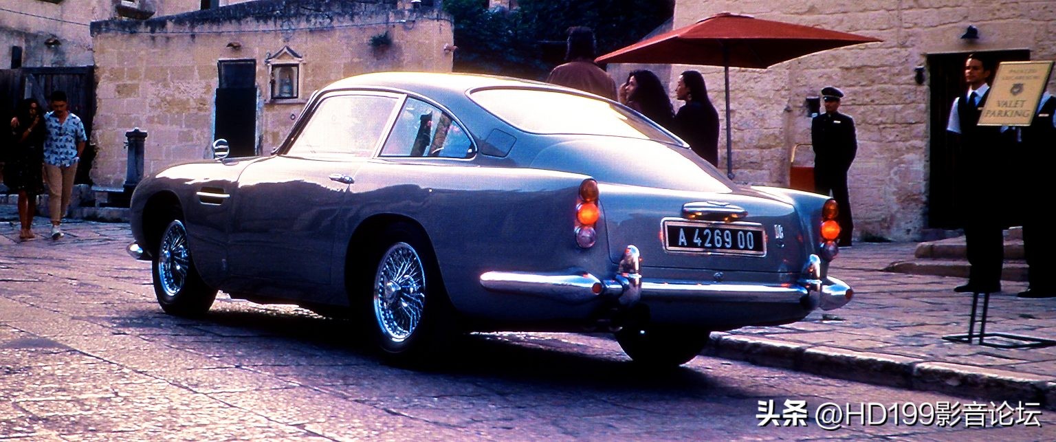 jvcn118激光8k投影机测评,jvcn784k投影机评测