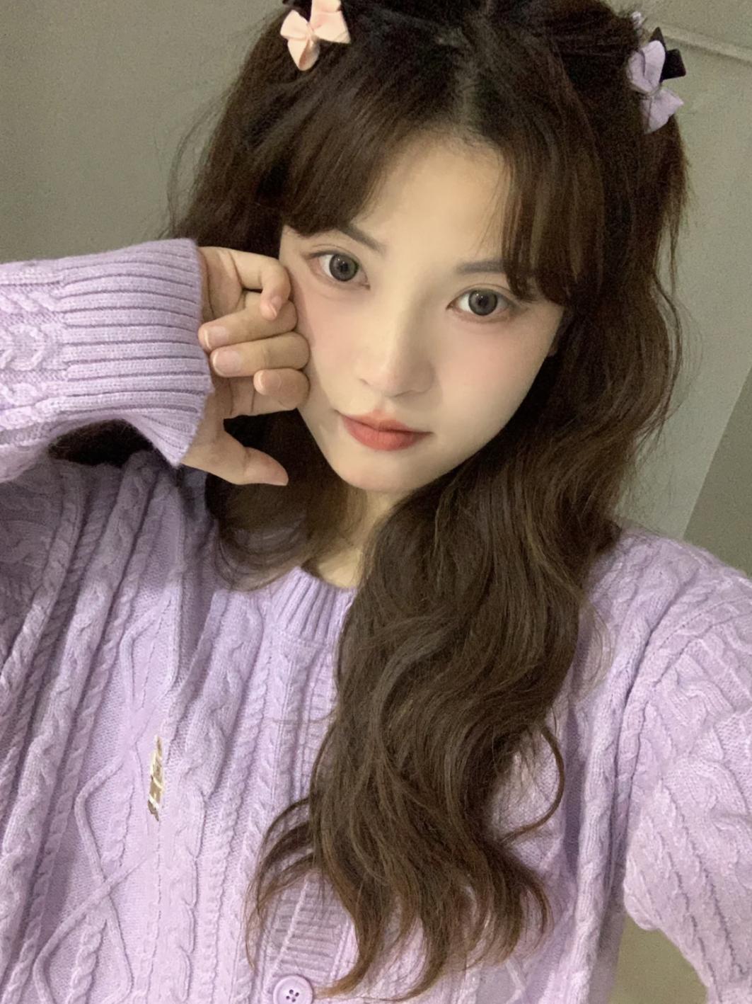 别再披头散发了教你一招秒变女神,今年别再披头散发了三款减龄发型