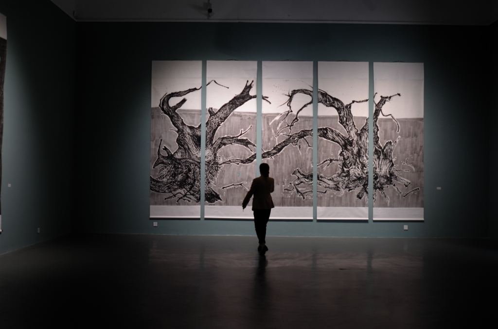 段初一个展西安开幕,以水墨方式回应时代之劫