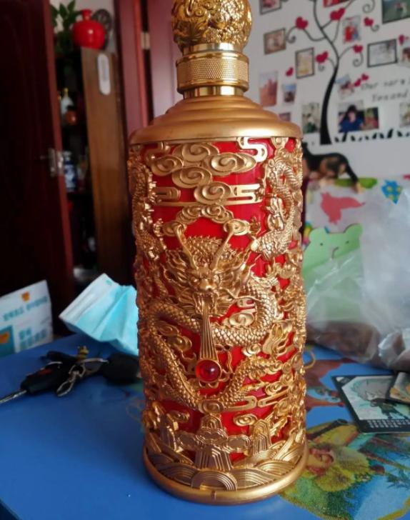 揭秘白酒造假内幕,白酒造假全过程