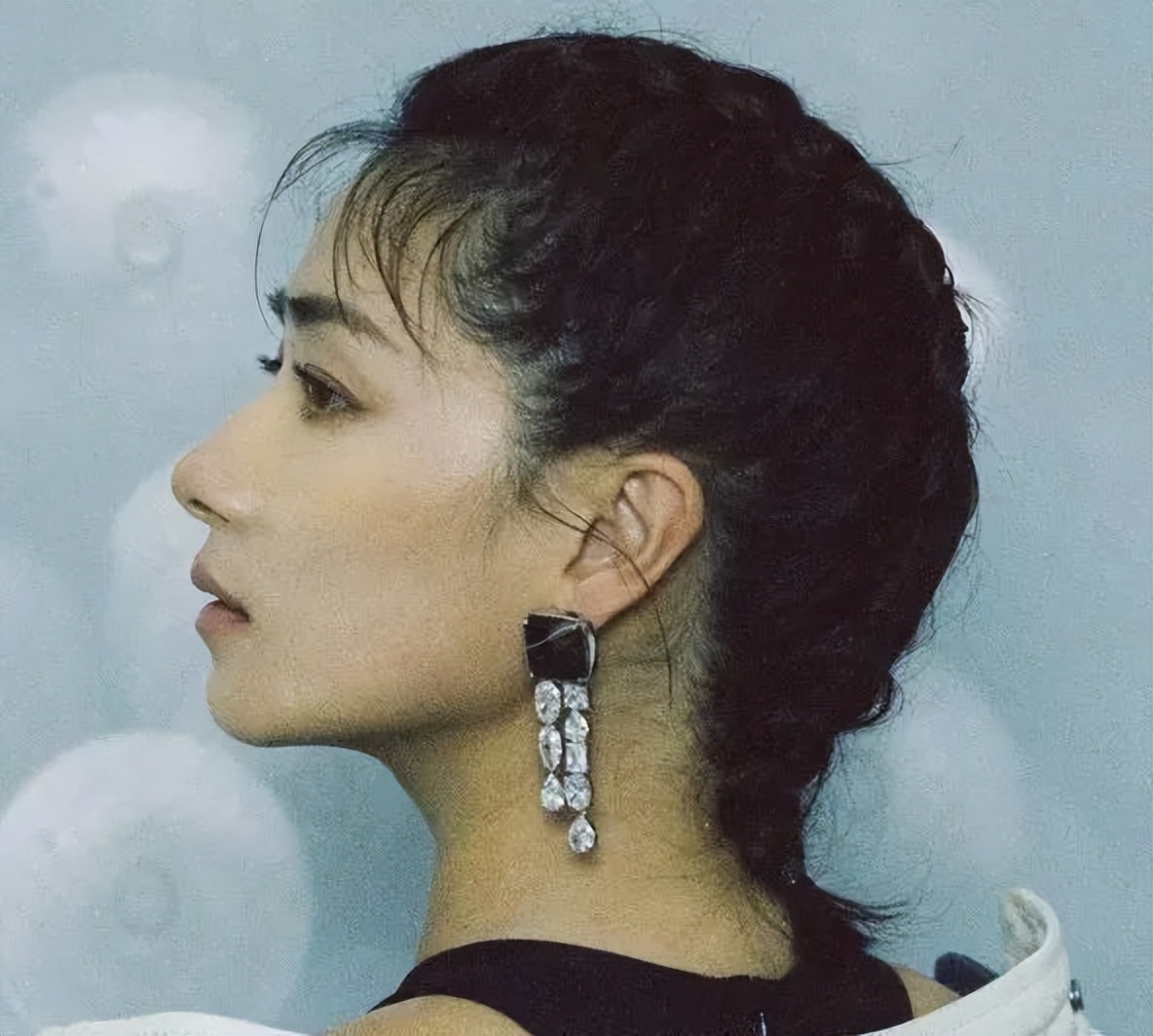 下颌线高好看还是下颌线低好看,下颌线和没有下颌线对比图