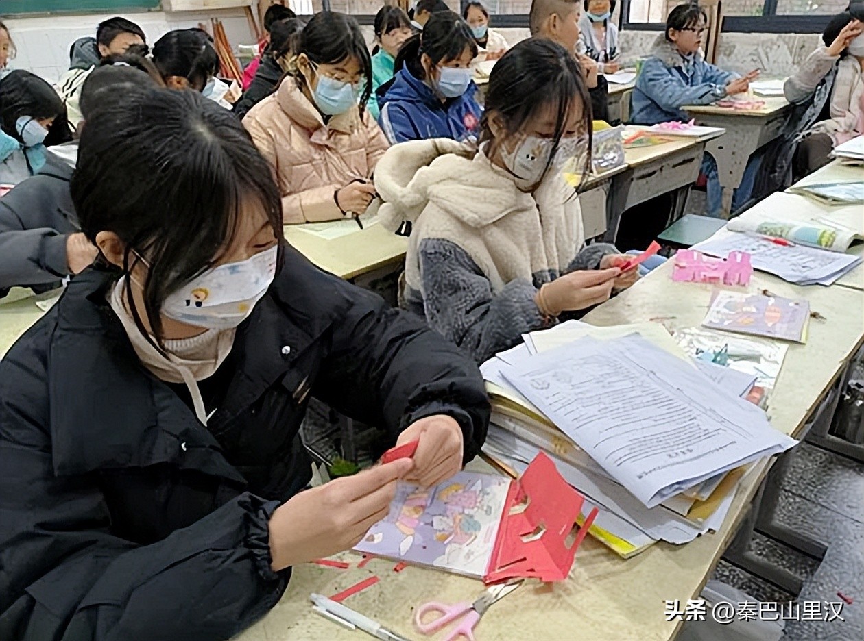 缤纷社团活动展示青春风采,多彩社团活动增添校园活力