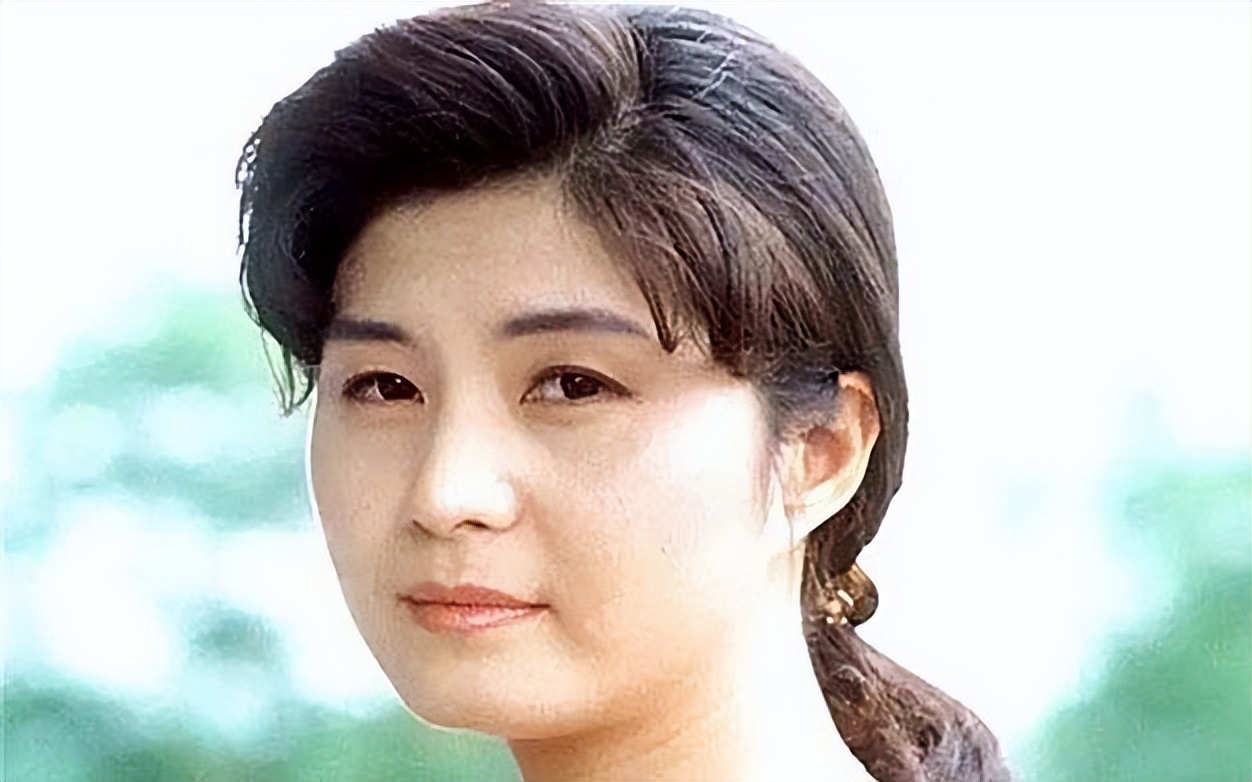 1987年女特工炸毁客机,韩国女间谍炸飞机事件
